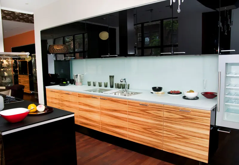 Panele kuchenne ze szkła hartowanego