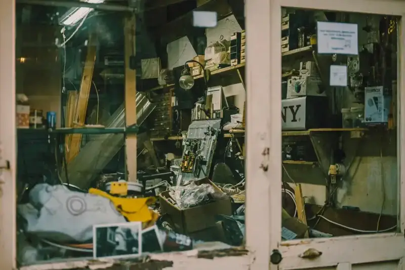 Usługi szklarskie — obróbka szkła